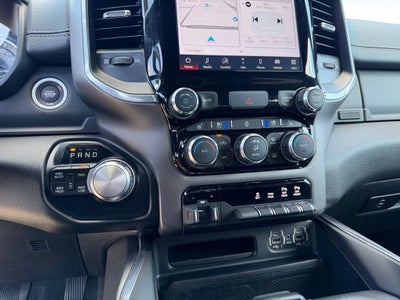 2022 RAM 1500 Laramie Crew Cab 4x4 5'7" Box