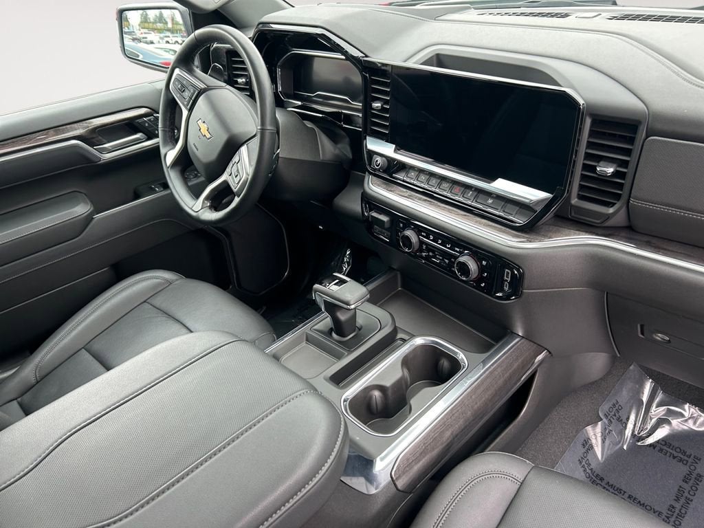 2025 Chevrolet Silverado 1500 LTZ