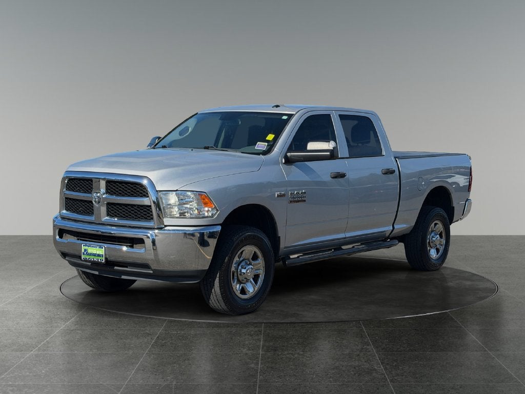 2017 RAM 2500 Tradesman Crew Cab 4x4 6'4" Box