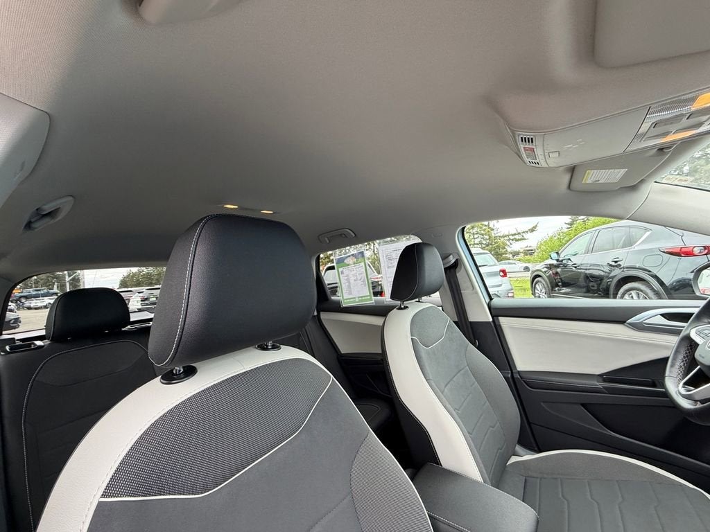 2025 Volkswagen Taos SE