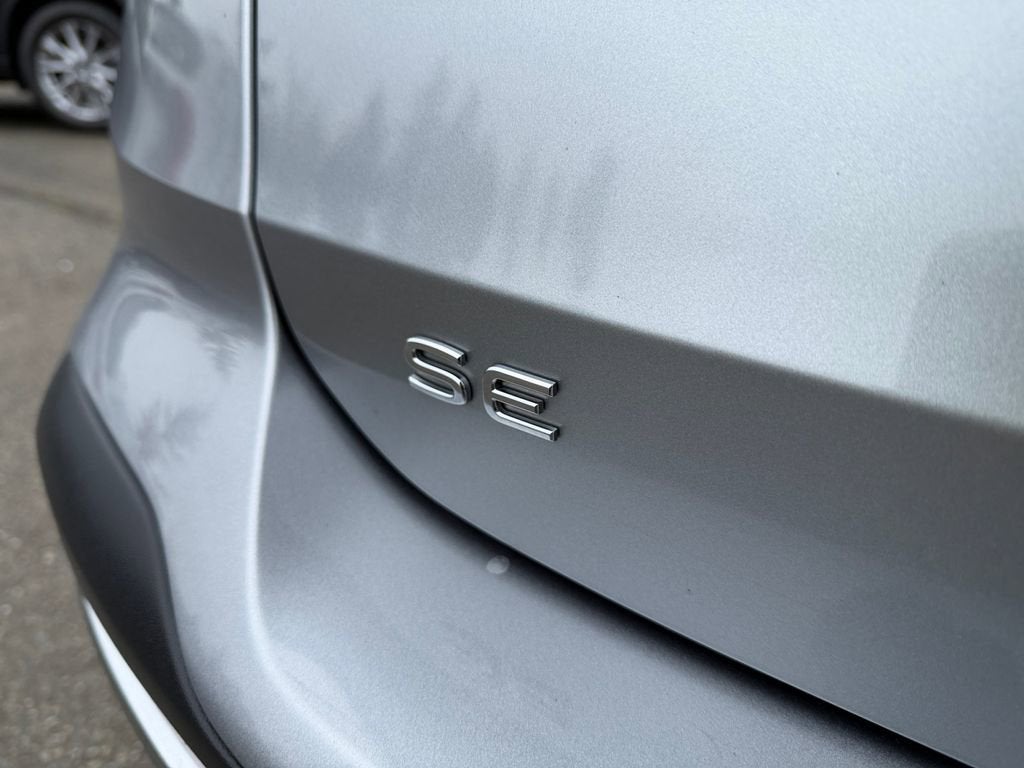 2025 Volkswagen Taos SE