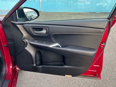 2017 Toyota Camry Hybrid LE