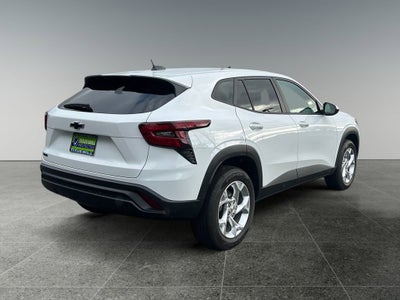 2025 Chevrolet Trax LS