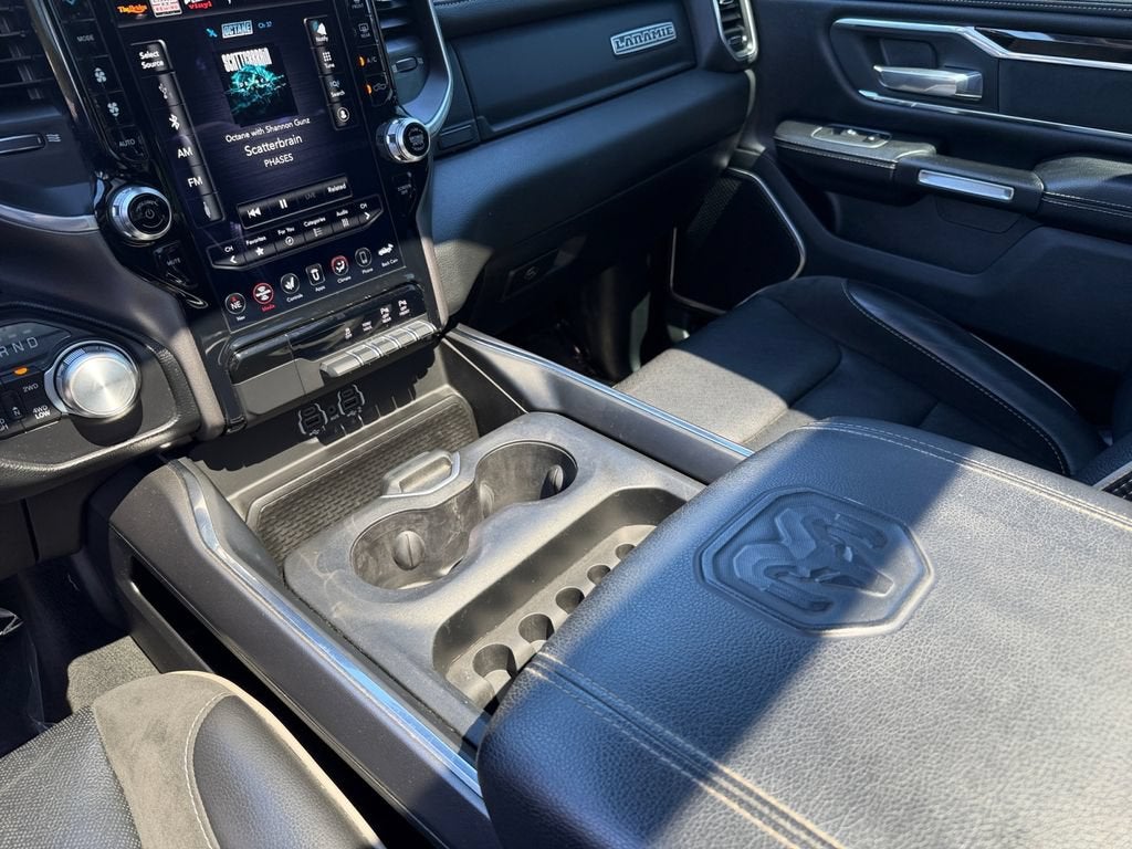2021 RAM 1500 Laramie Crew Cab 4x4 5'7" Box