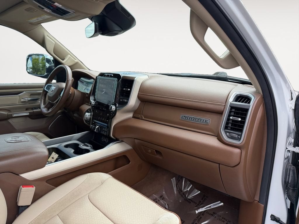 2021 RAM 1500 Laramie Crew Cab 4x4 5'7" Box