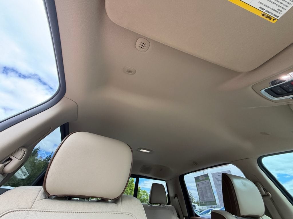 2021 RAM 1500 Laramie Crew Cab 4x4 5'7" Box