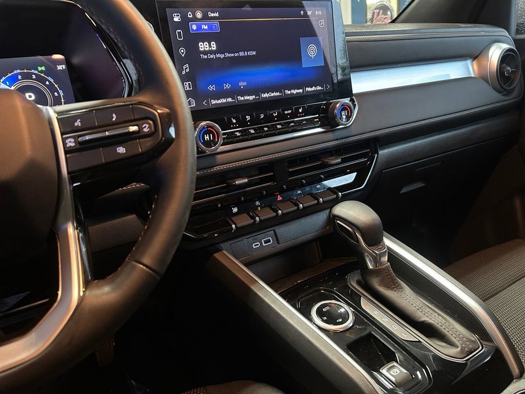 2024 Chevrolet Colorado LT