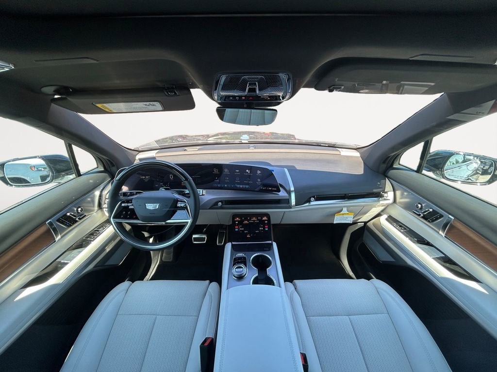 2026 Cadillac VISTIQ Luxury