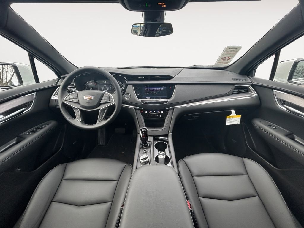 2026 Cadillac XT5 Luxury