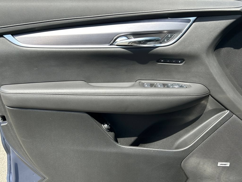 2025 Cadillac XT6 Luxury