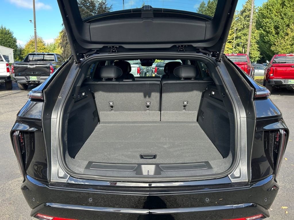 2026 Cadillac LYRIQ Premium Sport