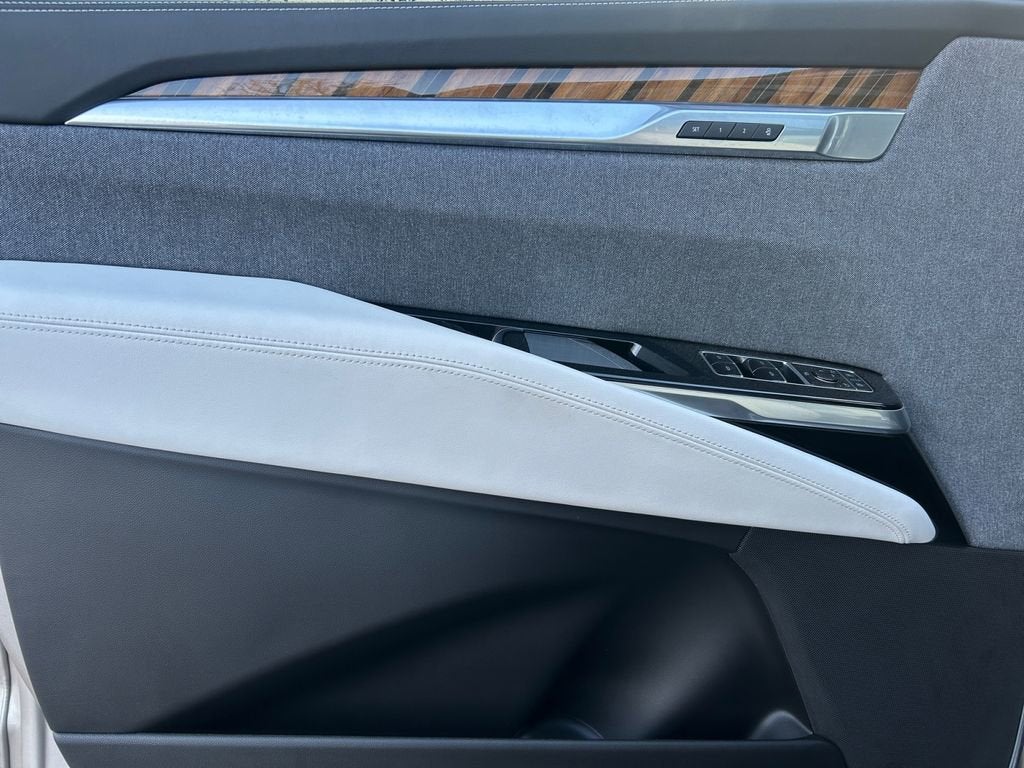 2025 Cadillac Escalade ESV Premium Luxury Platinum