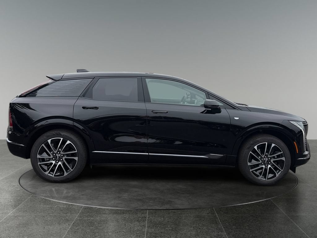 2027 Cadillac OPTIQ Sport - Photo 10