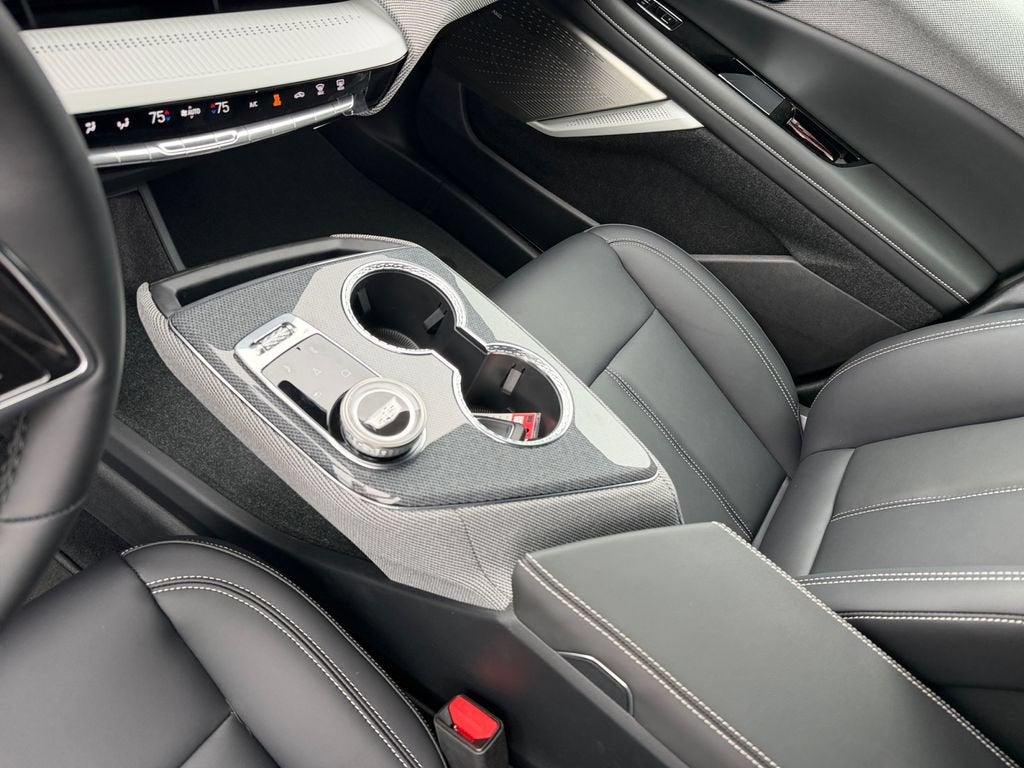 2027 Cadillac OPTIQ Sport - Photo 18