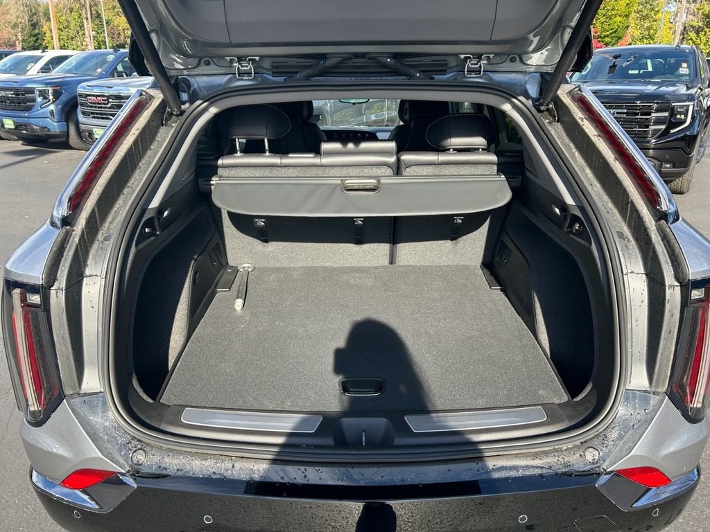 2025 Cadillac OPTIQ Sport 2