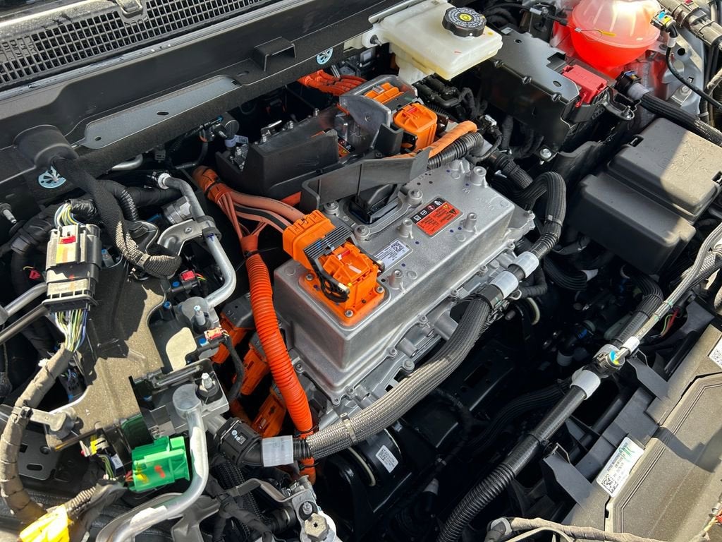 2025 Cadillac OPTIQ Sport 2