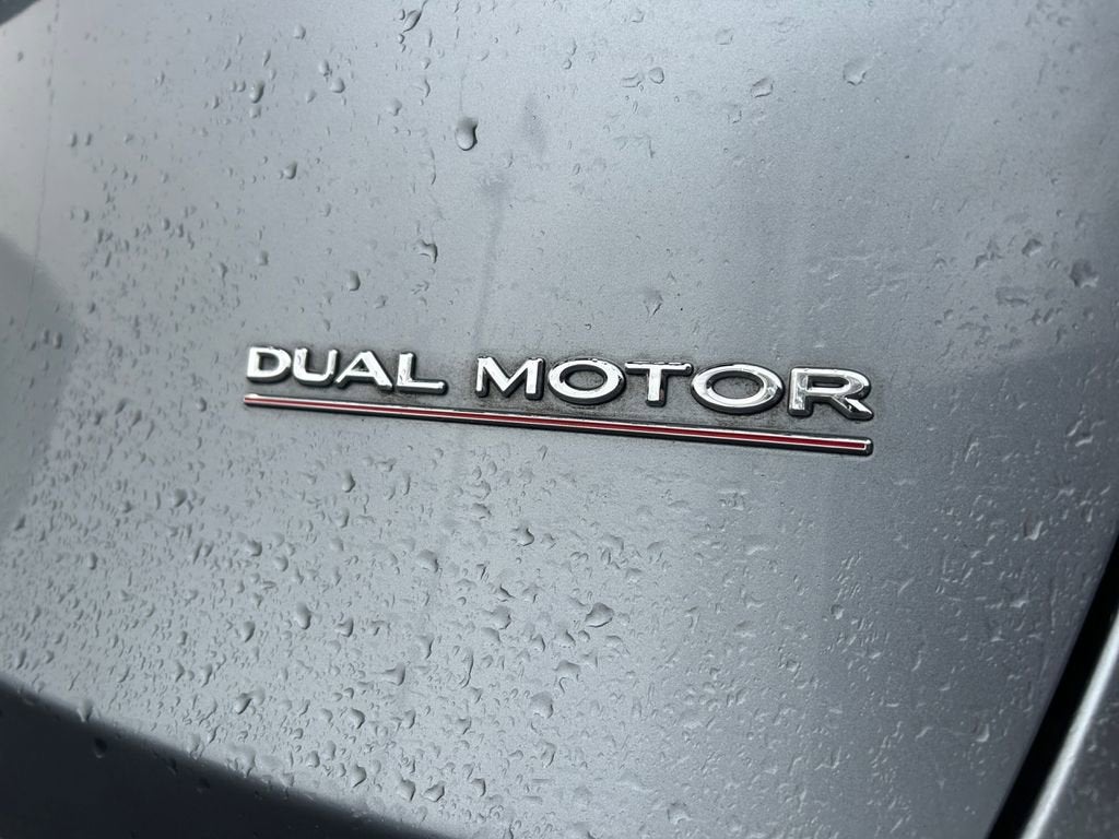 2025 Tesla Model Y Performance