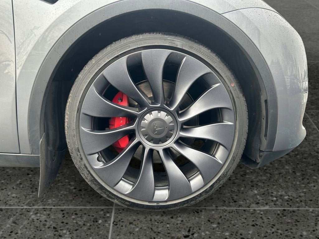 2025 Tesla Model Y Performance