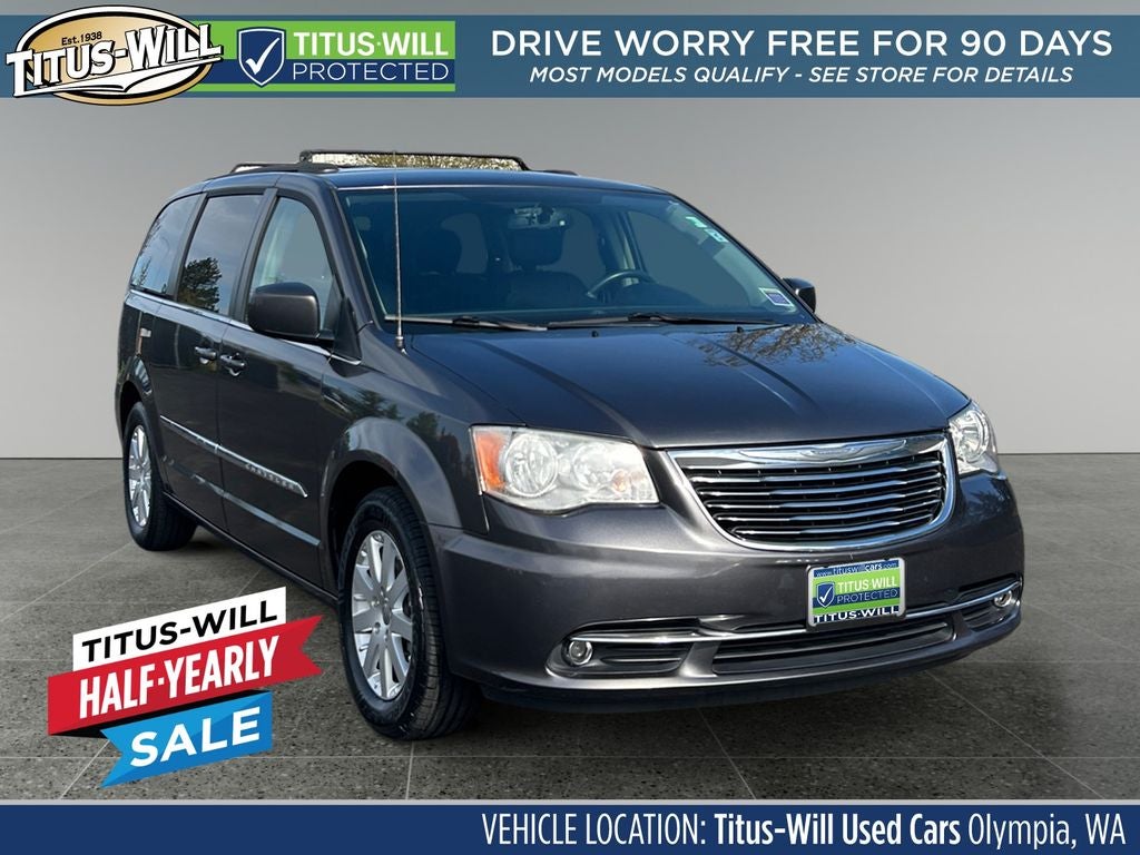 2016 Chrysler Town & Country Touring