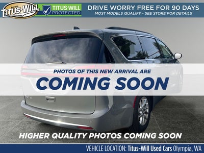 2022 Chrysler Pacifica Touring L