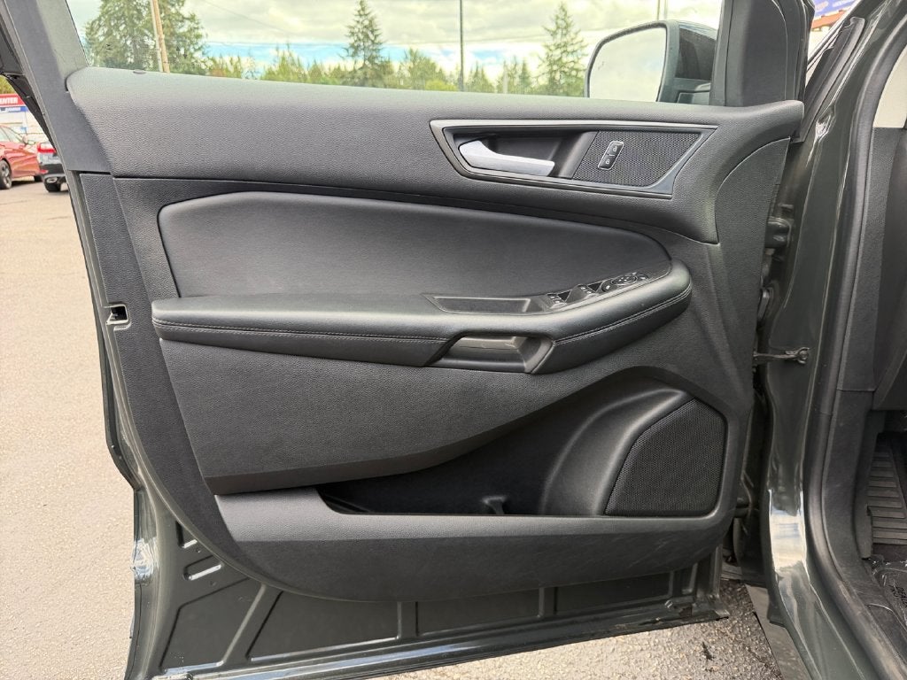 2024 Ford Edge SE
