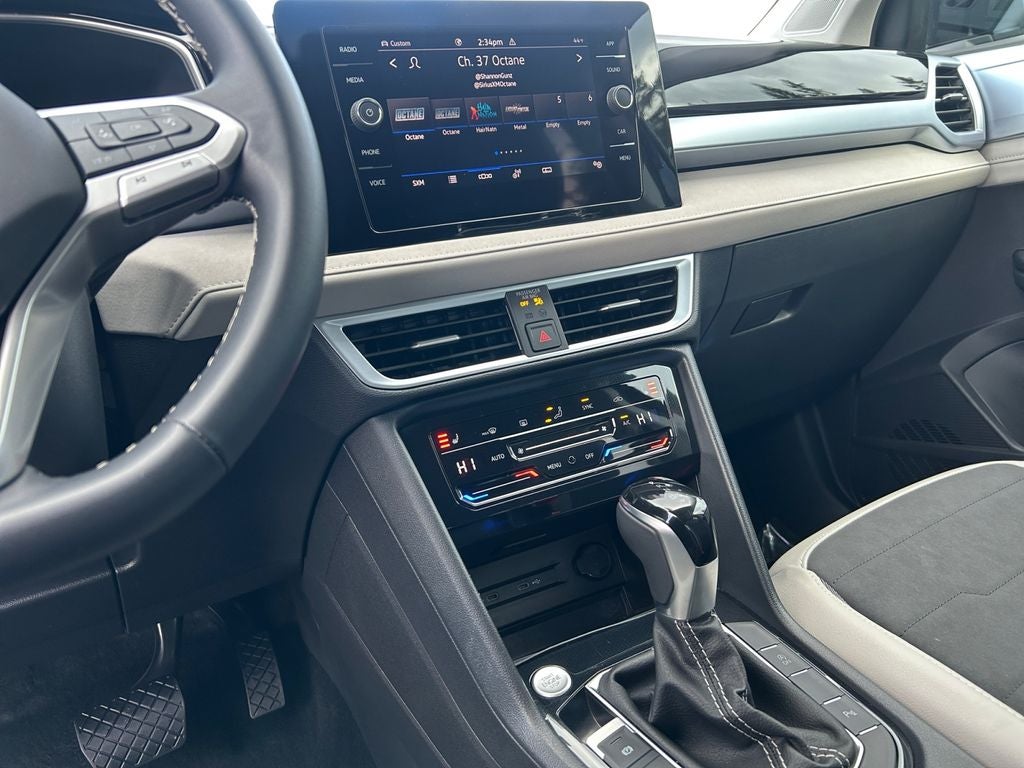 2025 Volkswagen Taos 1.5T SE