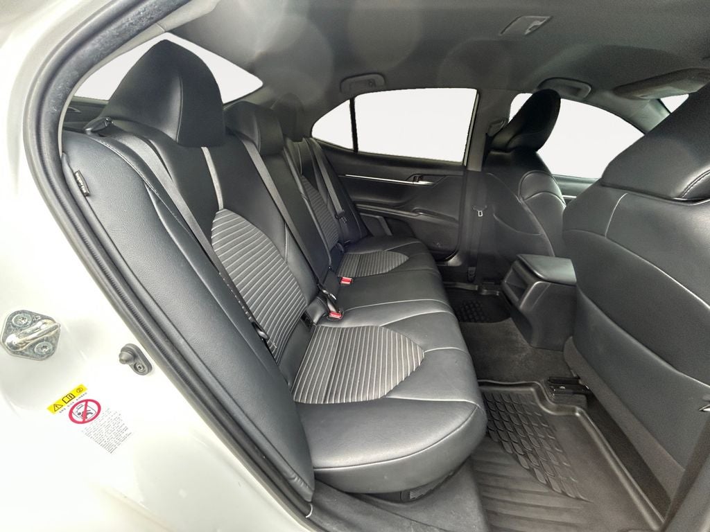 2019 Toyota Camry Hybrid SE