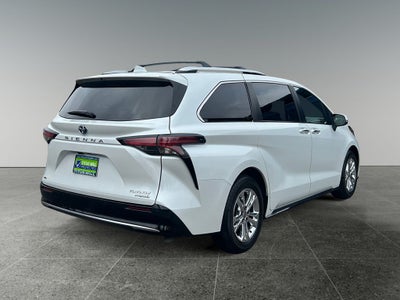 2022 Toyota Sienna Platinum 7 Passenger
