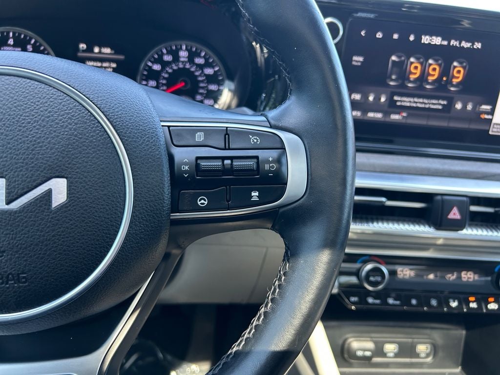 2022 Kia K5 EX