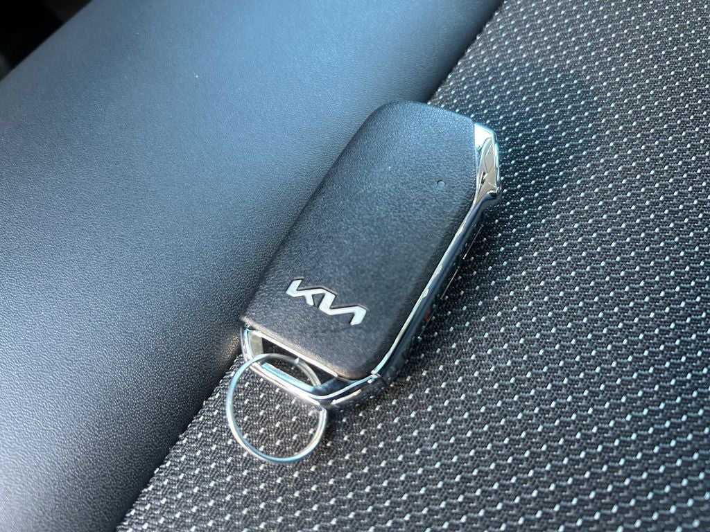 2024 Kia EV6 Light