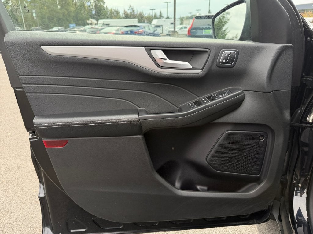 2023 Ford Escape Hybrid Platinum