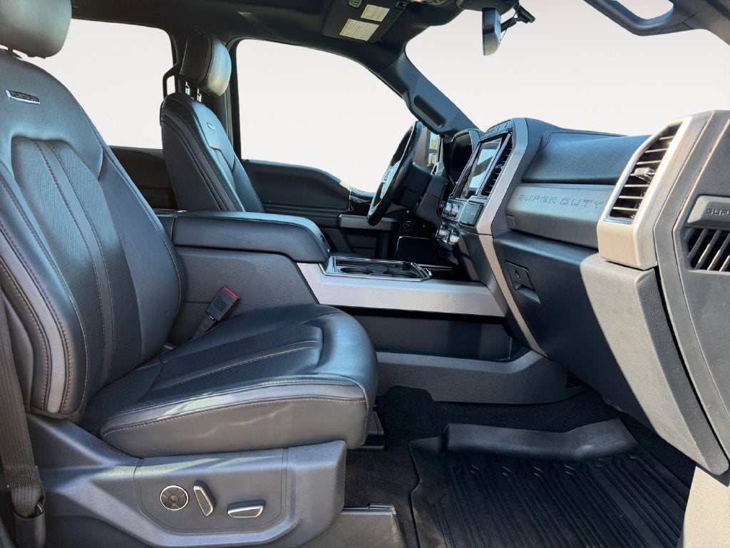 2022 Ford F-350SD Platinum Shortbed
