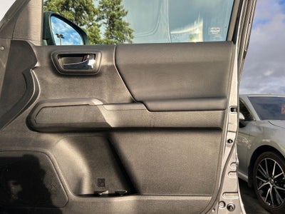 2022 Toyota Tacoma TRD Off-Road V6