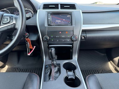 2016 Toyota Camry SE
