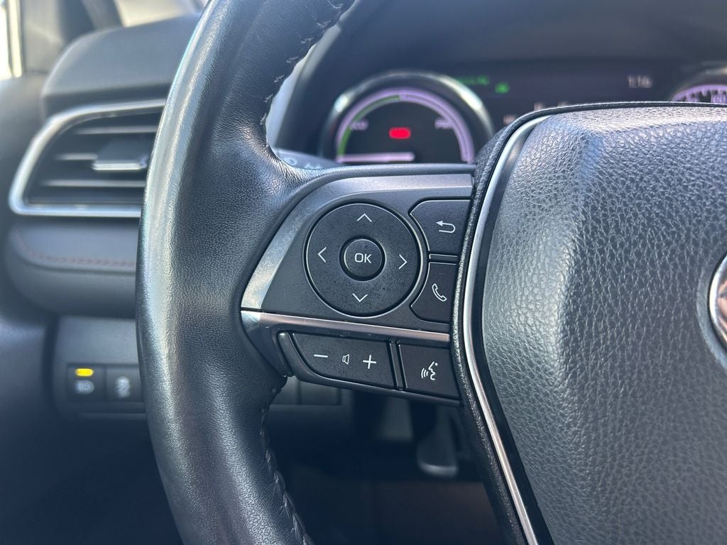 2020 Toyota Camry Hybrid XLE