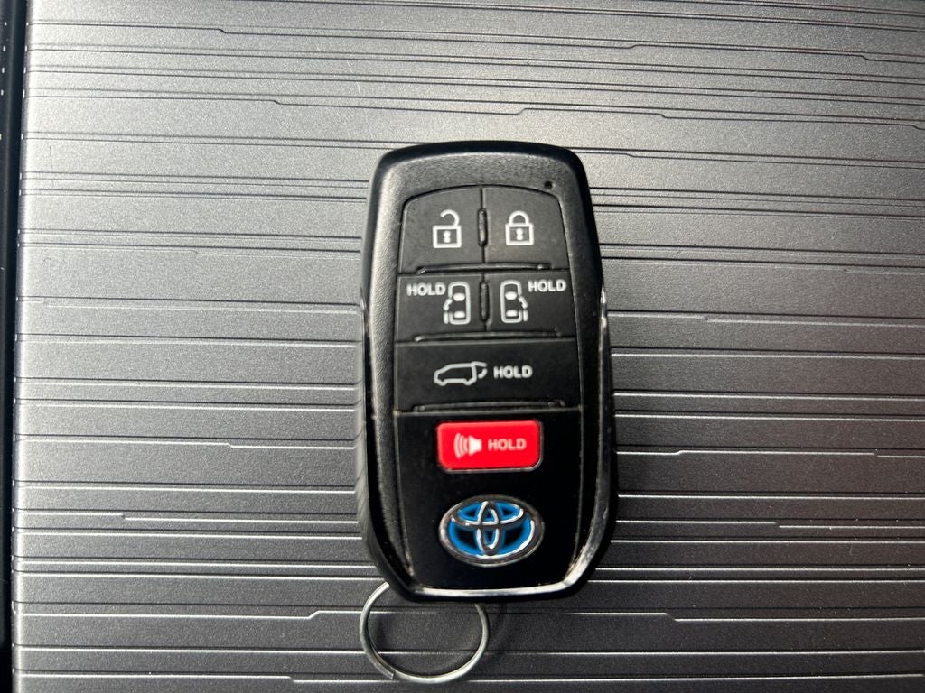 2024 Toyota Sienna XSE 7 Passenger