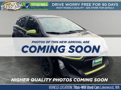 2016 Toyota Prius c Persona Series