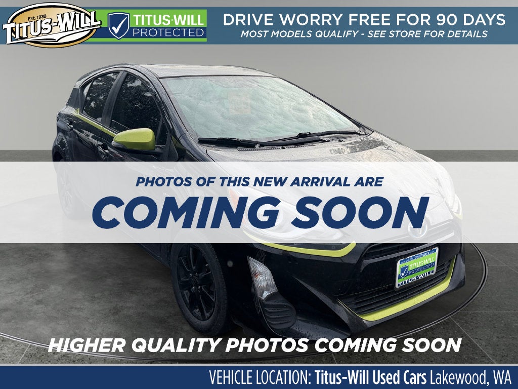 2016 Toyota Prius c Persona Series