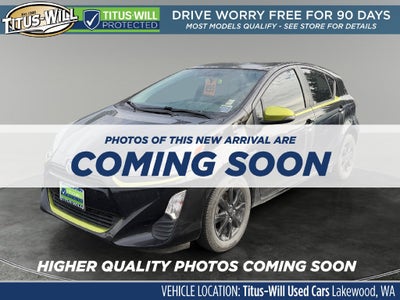 2016 Toyota Prius c Persona Series