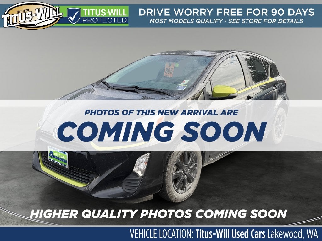 2016 Toyota Prius c Persona Series