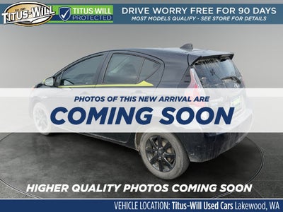 2016 Toyota Prius c Persona Series