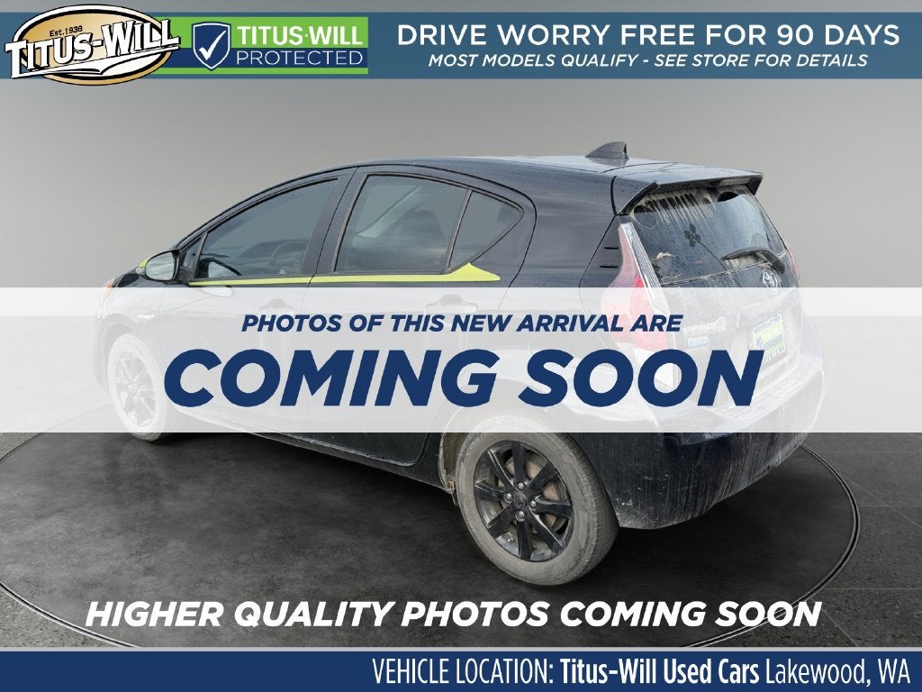 2016 Toyota Prius c Persona Series