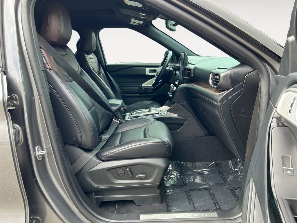 2021 Ford Explorer Platinum