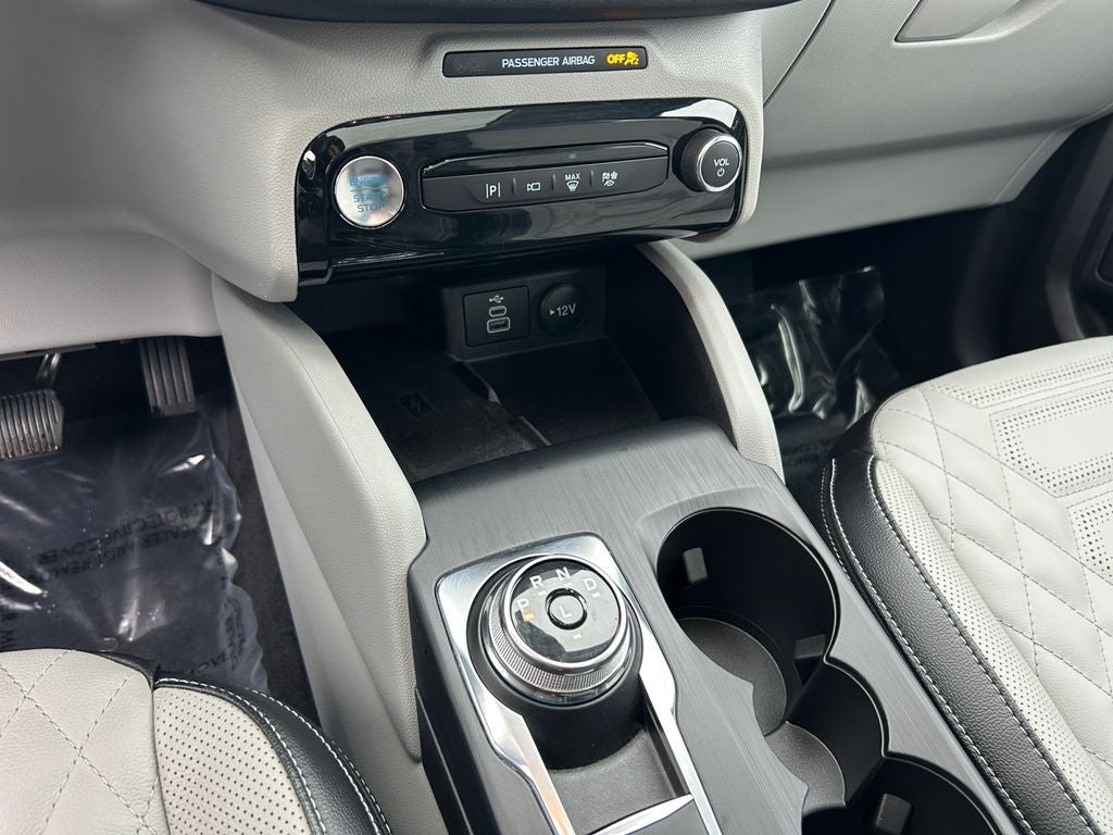 2024 Ford Escape Plug-In Hybrid Base