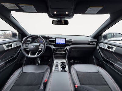 2024 Ford Explorer ST-Line
