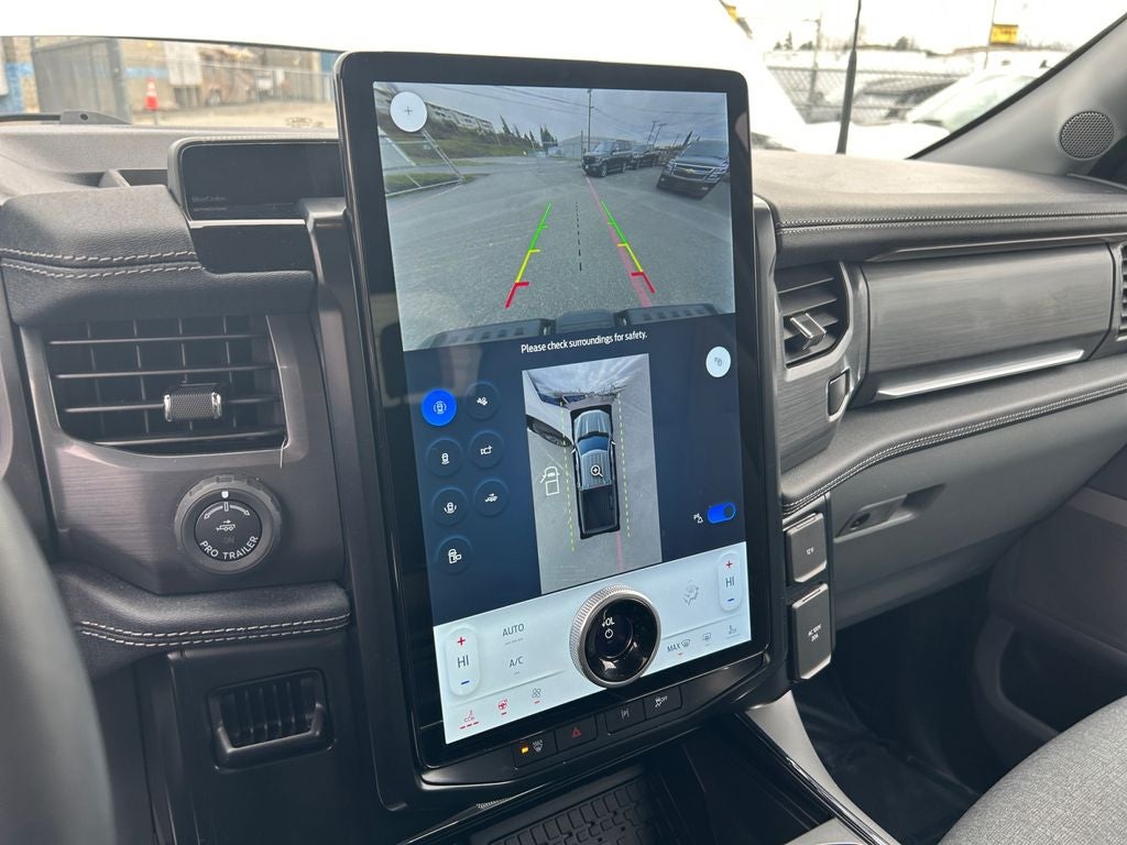 2024 Ford F-150 Lightning Flash