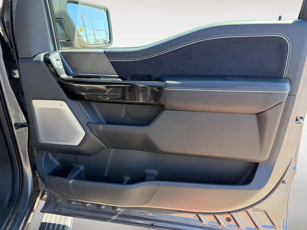 2024 Ford F-150 Lightning Platinum