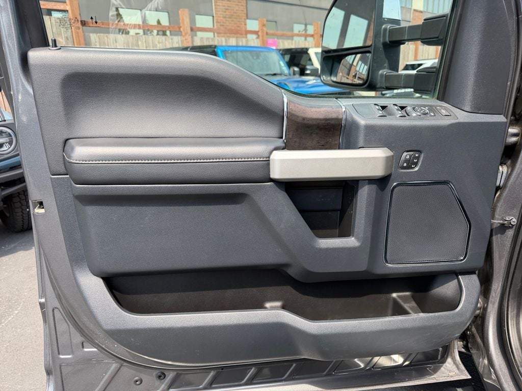 2022 Ford F-450SD Lariat DRW