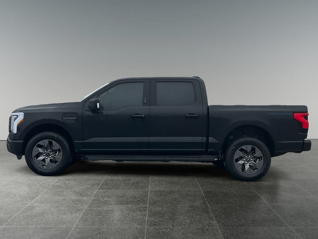 2023 Ford F-150 Lightning Lariat