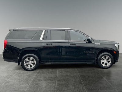 2022 GMC Yukon XL SLE